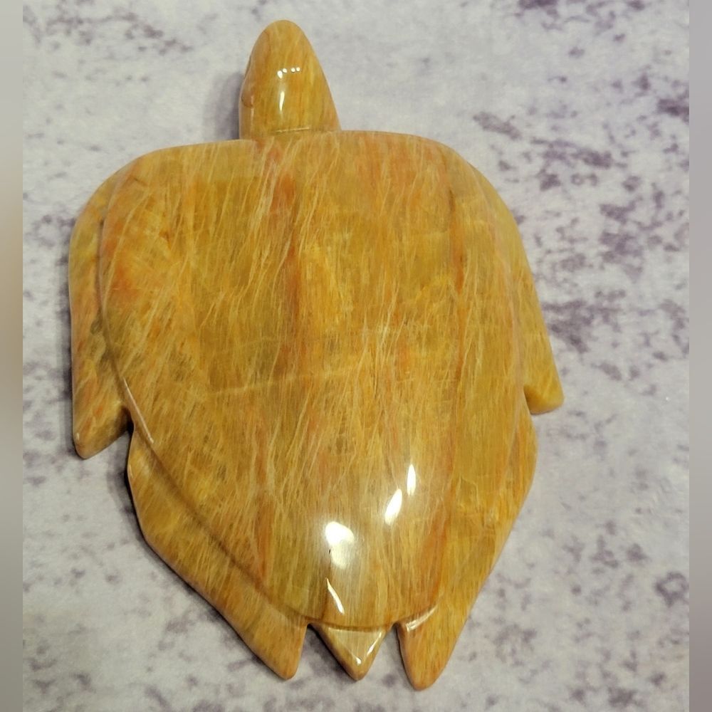 Yellow Moonstone Sea Turtle‎